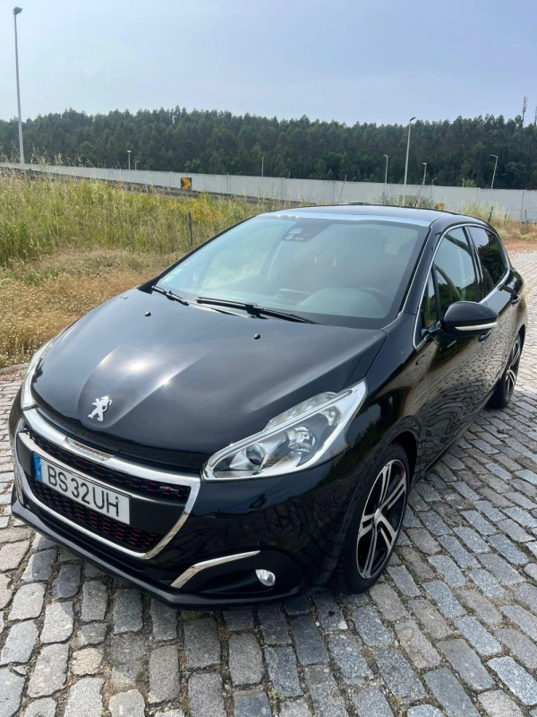 Peugeot 208 GTLine 2