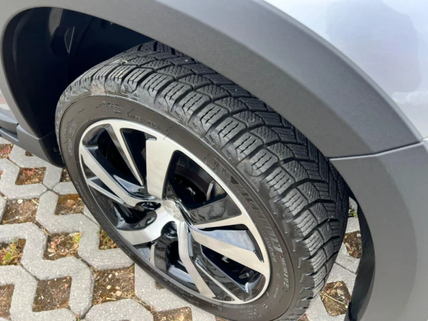 Peugeot 2008 1.2 PureTech GTLine 21