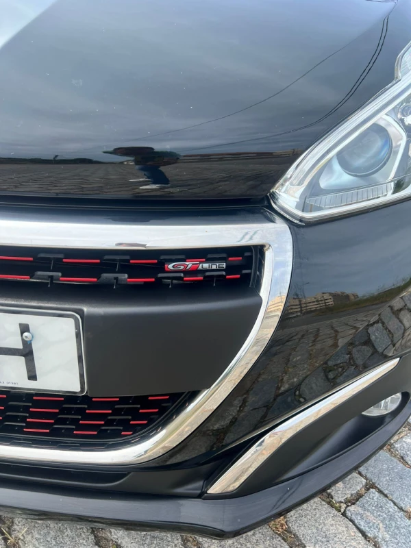 Peugeot 208 GTLine 9