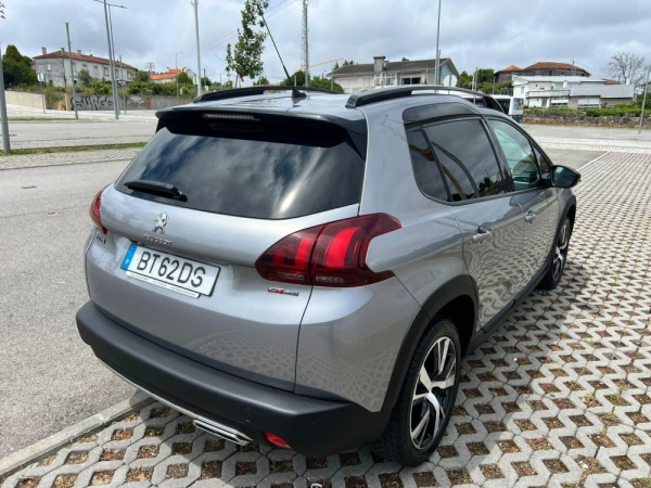 Peugeot 2008 1.2 PureTech GTLine 10
