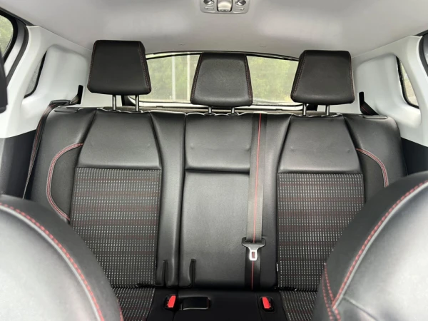 Peugeot 2008 1.2 PureTech GTLine 31