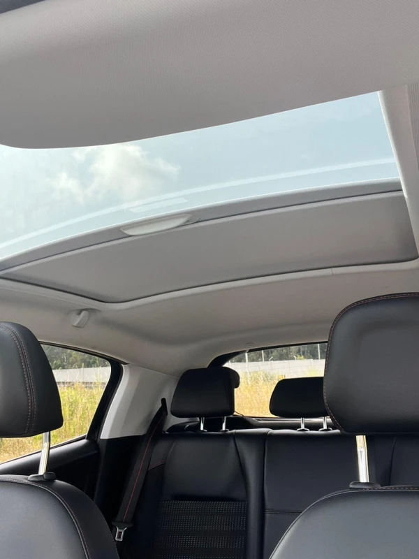 Peugeot 208 GTLine 40