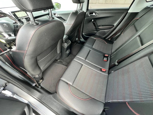 Peugeot 2008 1.2 PureTech GTLine 34