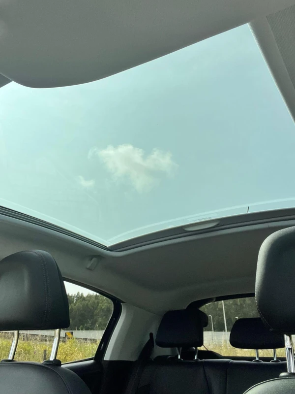 Peugeot 208 GTLine 41