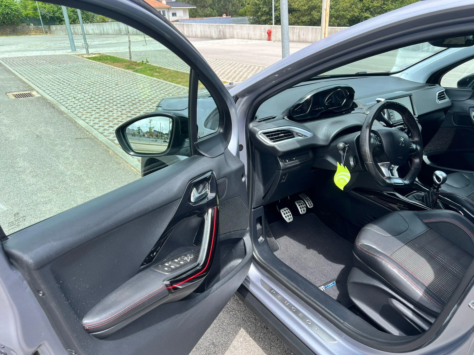 Peugeot 2008 1.2 PureTech GTLine 24