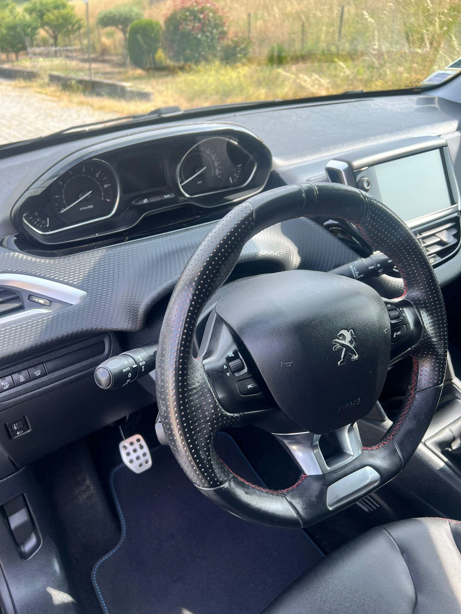 Peugeot 208 GTLine 25