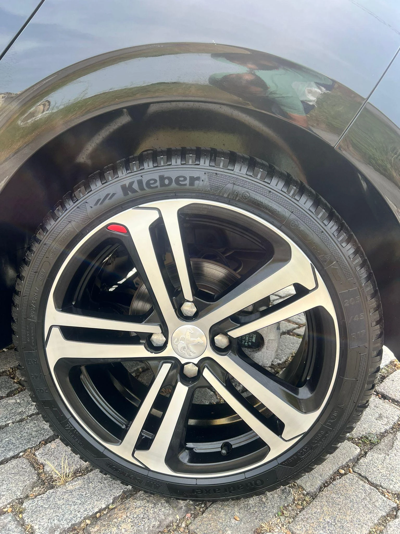 Peugeot 208 GTLine 11