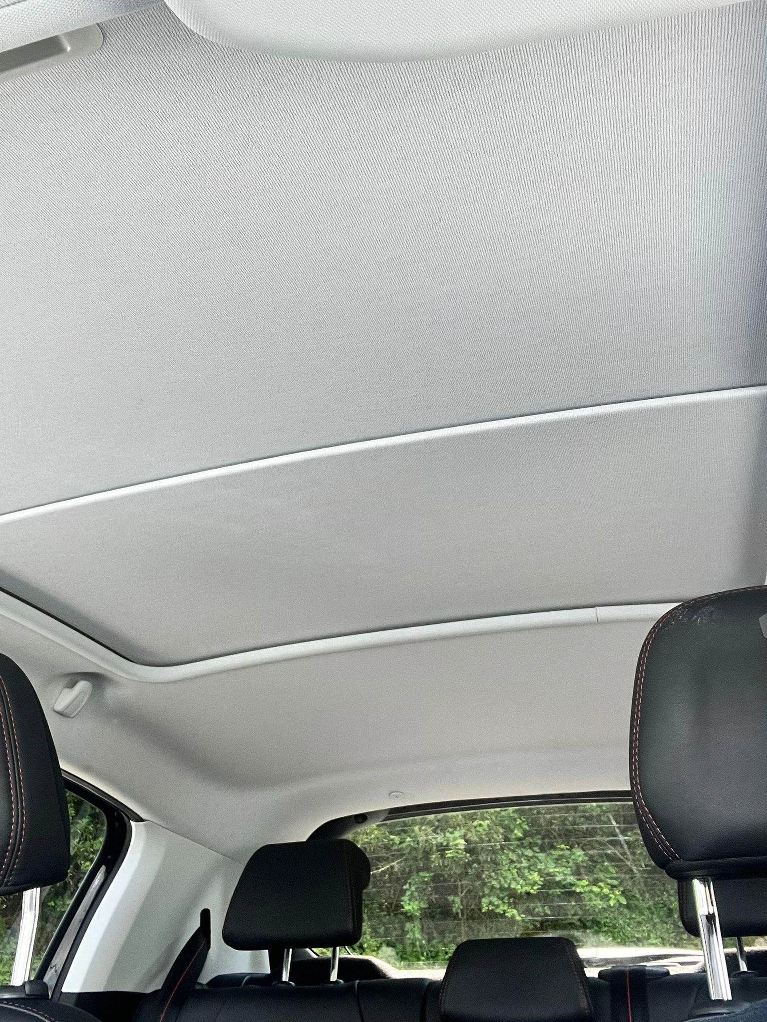 Peugeot 208 GTLine 36