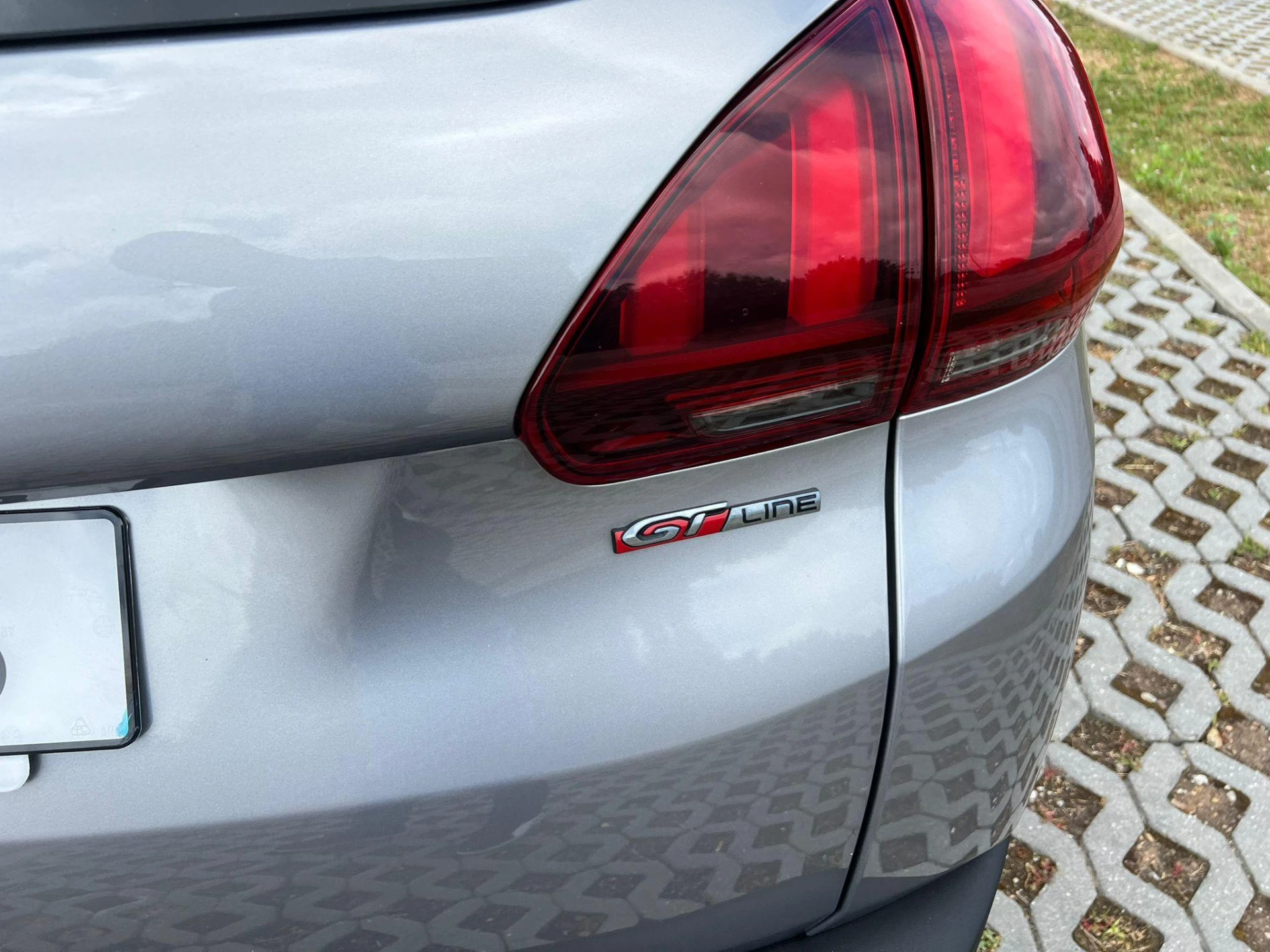 Peugeot 2008 1.2 PureTech GTLine 13