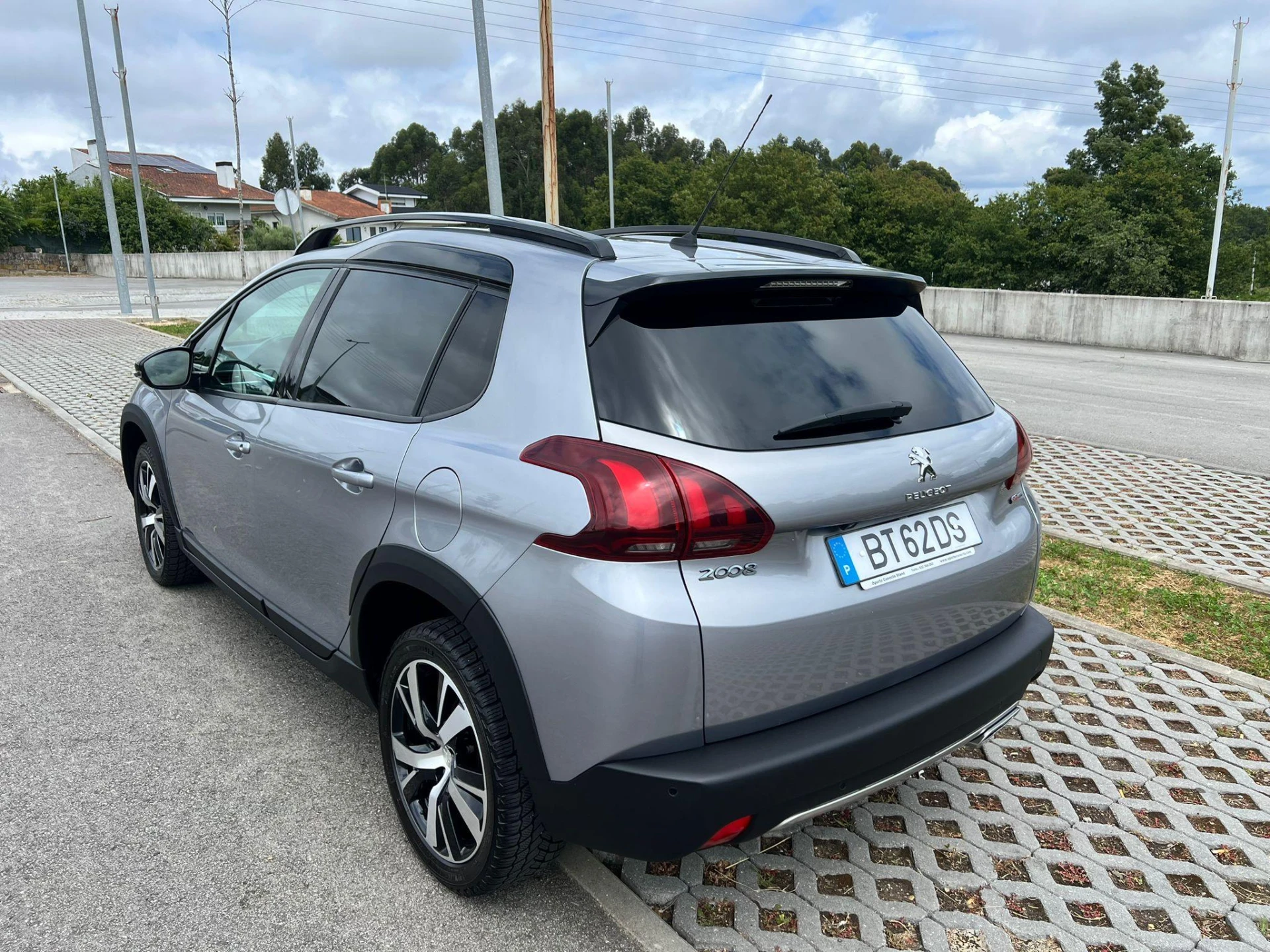Peugeot 2008 1.2 PureTech GTLine 9