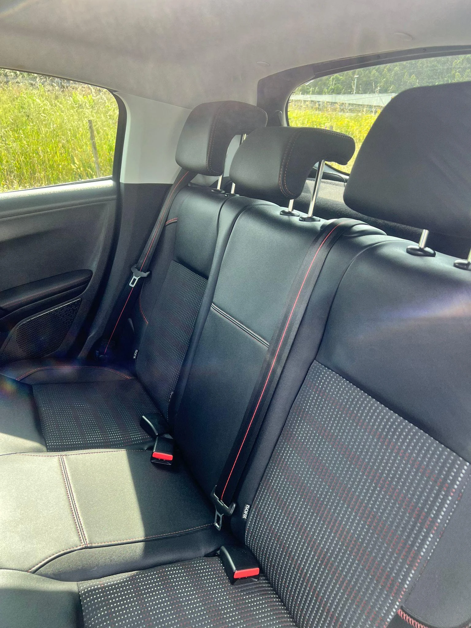 Peugeot 208 GTLine 34