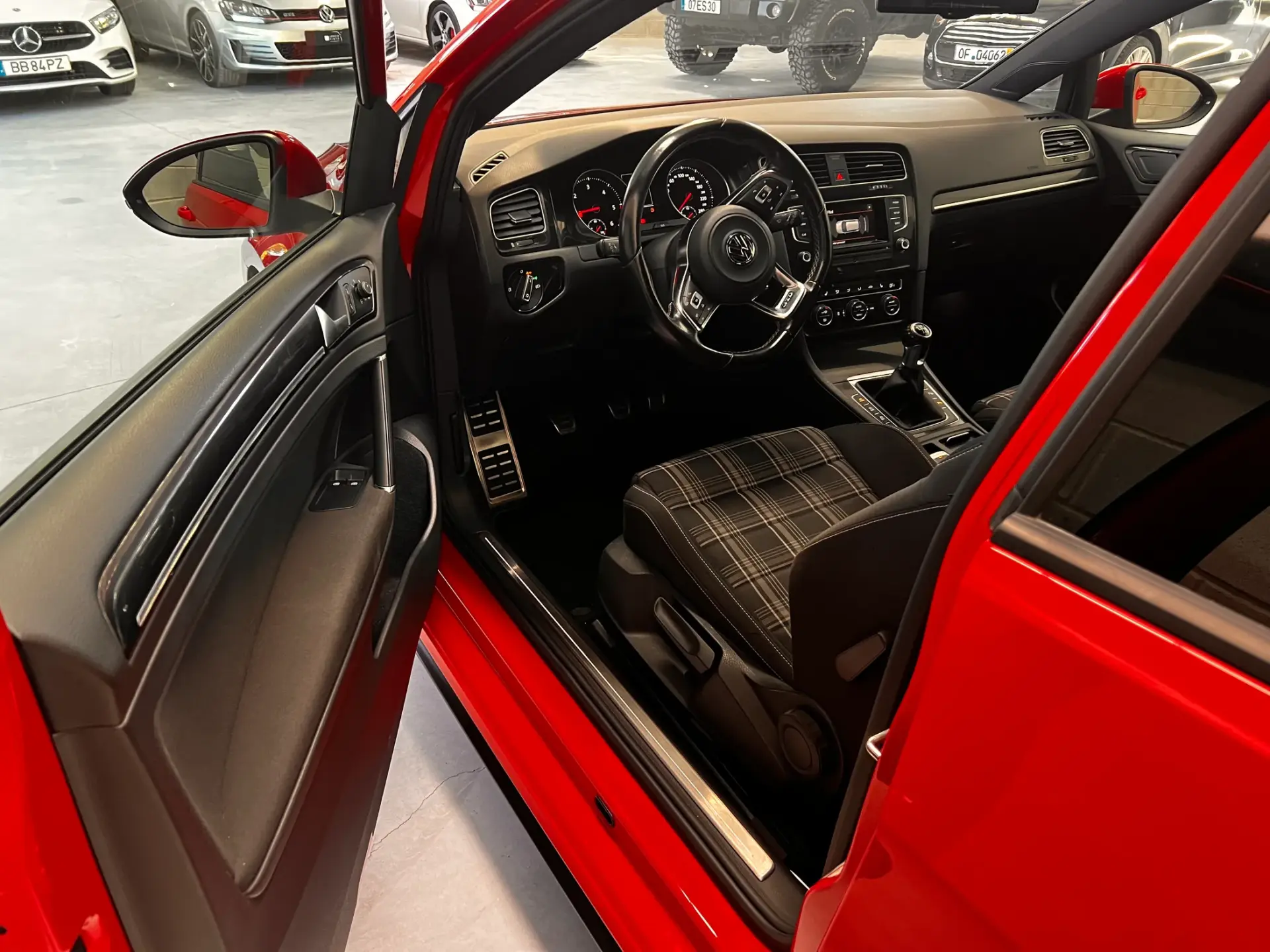 Volkswagen Golf 2.0 TDi GTD 6