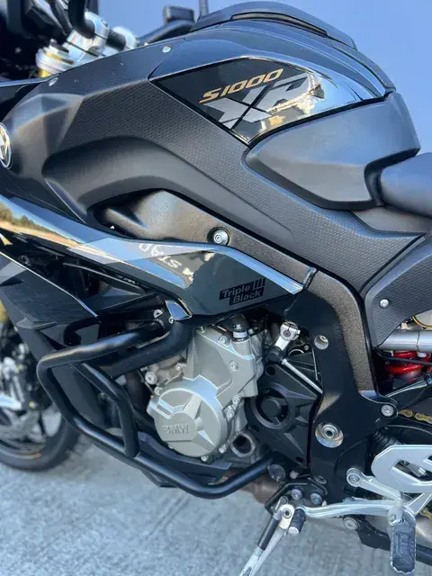 BMW S 1000 XR 10