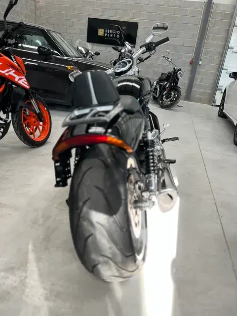 Harley-Davidson VRSCB 3