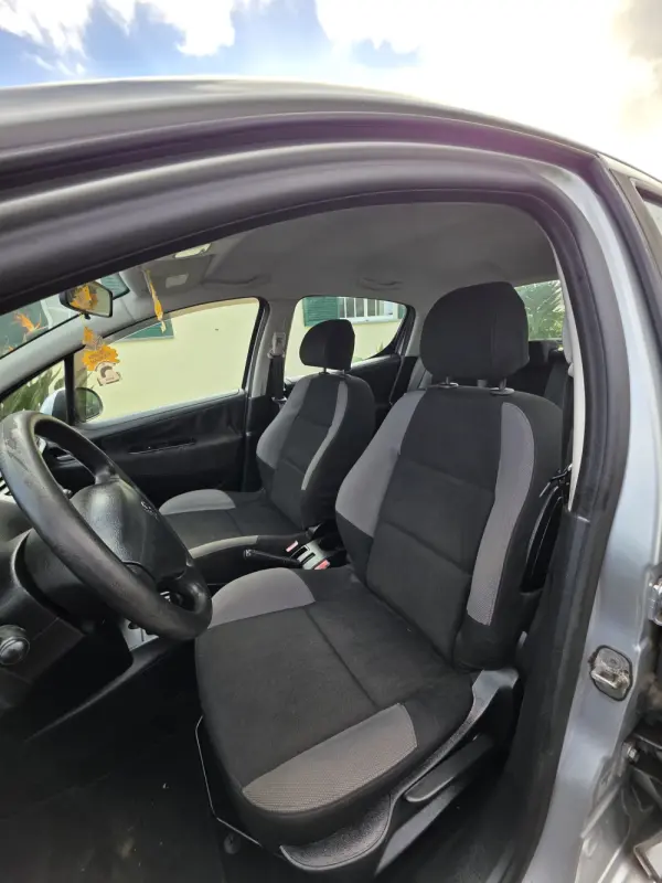 Peugeot 207 8