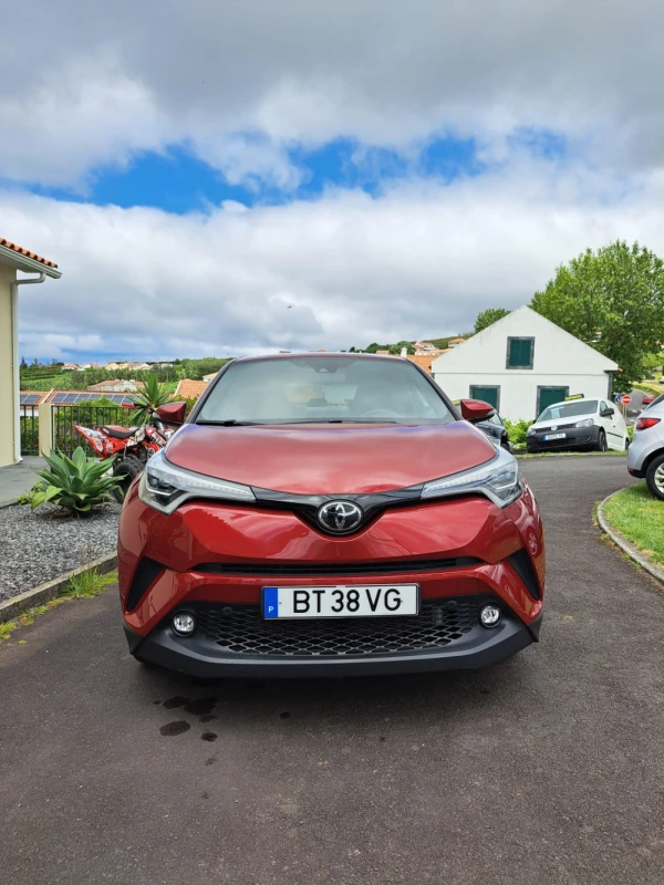 Toyota C-HR 2
