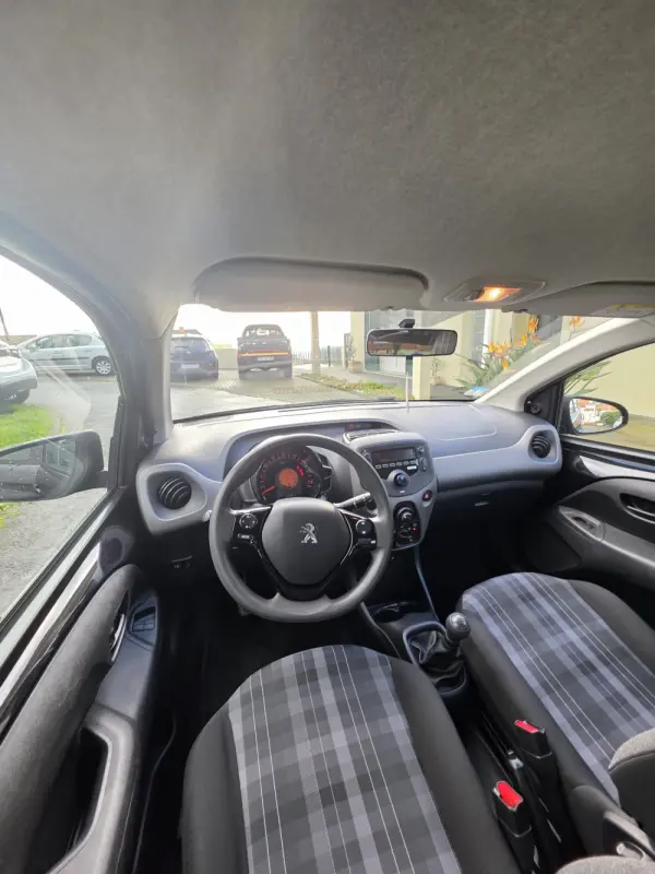 Peugeot 108 7