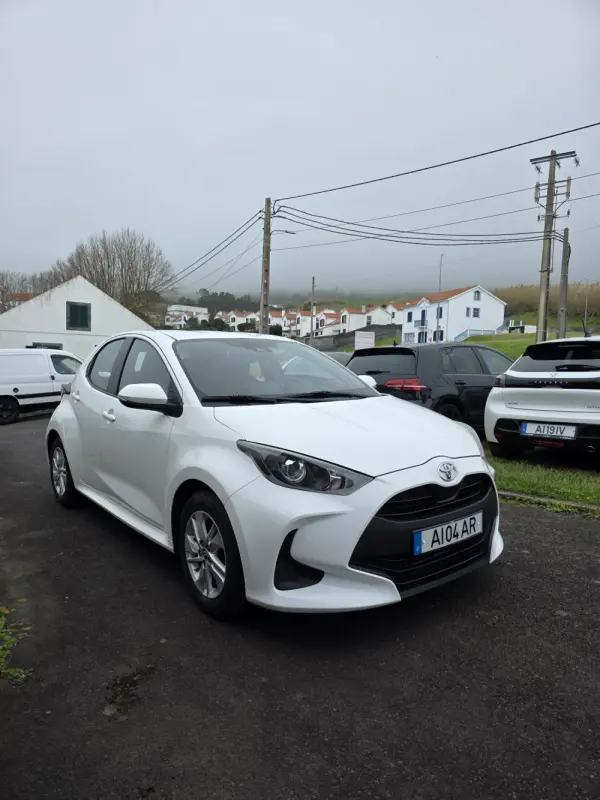 Toyota Yaris 1.0 VVT-i Comfort Plus 3
