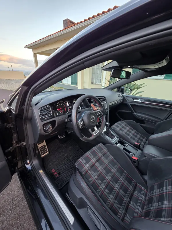 Volkswagen Golf 2.0 TSi GTi DSG 8