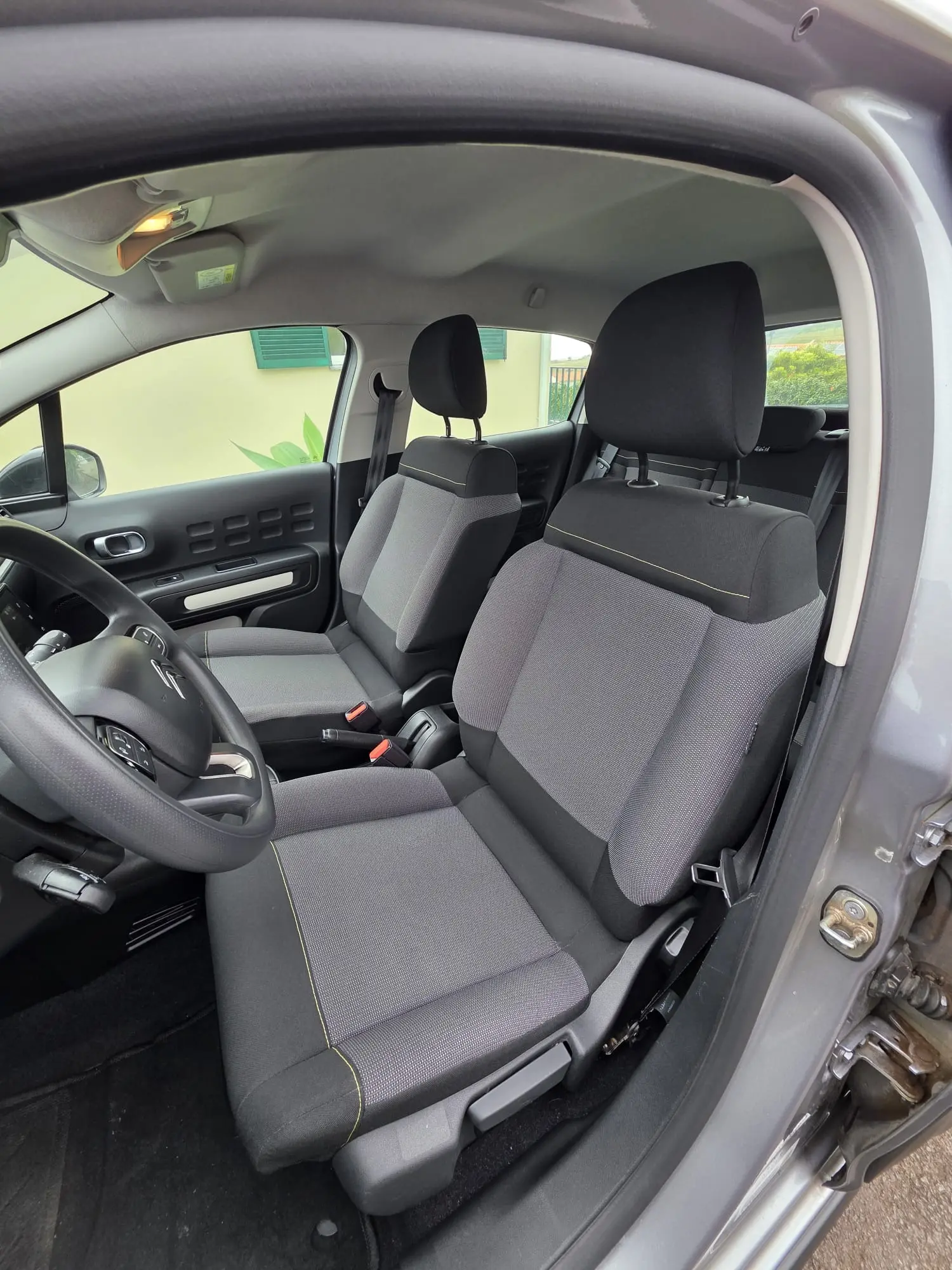 Citroën C3 1.2 PureTech C-Series 8