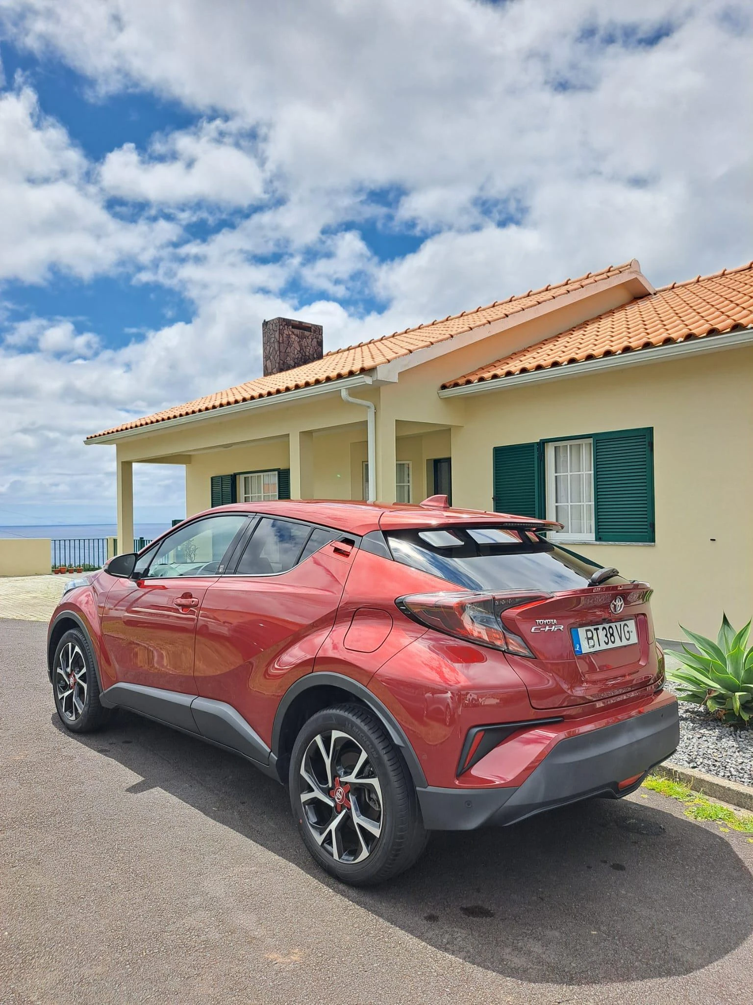 Toyota C-HR 6