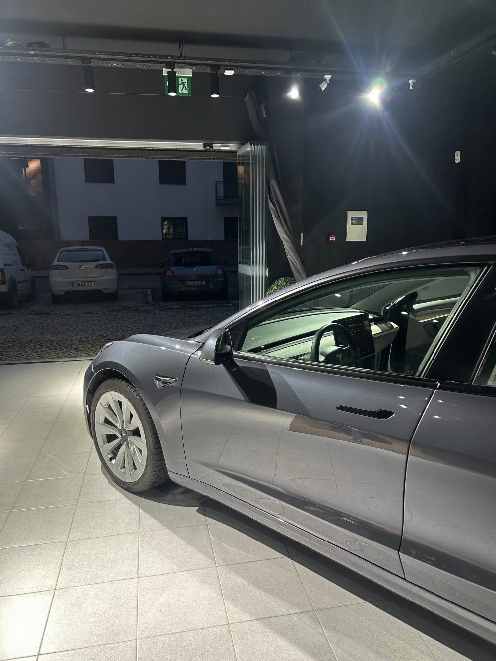 Tesla Model 3 Long Range 5