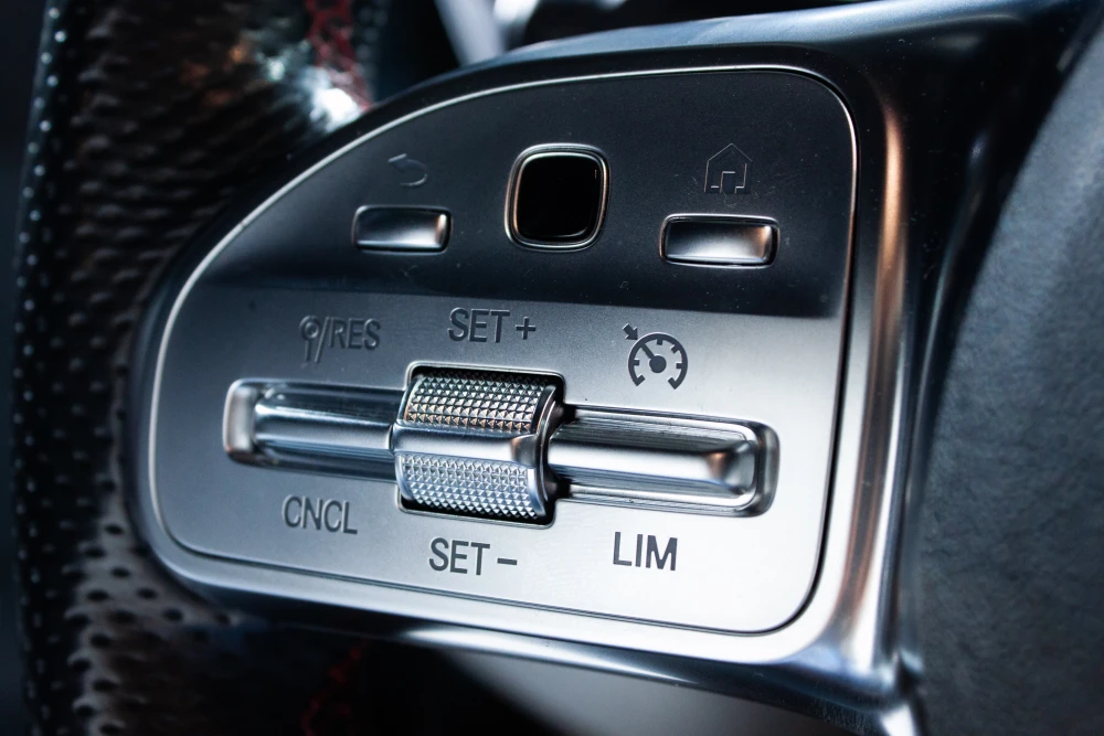 Mercedes-Benz CLA 180 Amg 7