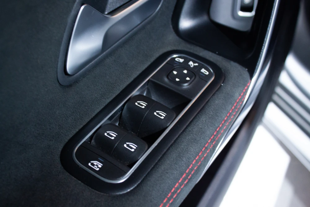 Mercedes-Benz A 180 Limousine Amg 19