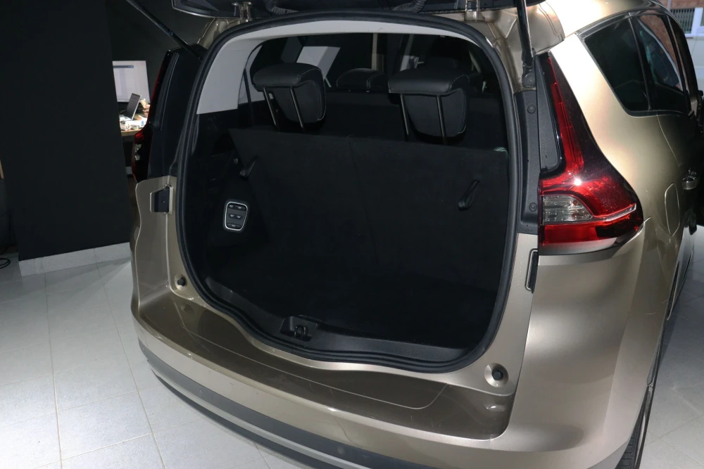 Renault Grand Scénic 11