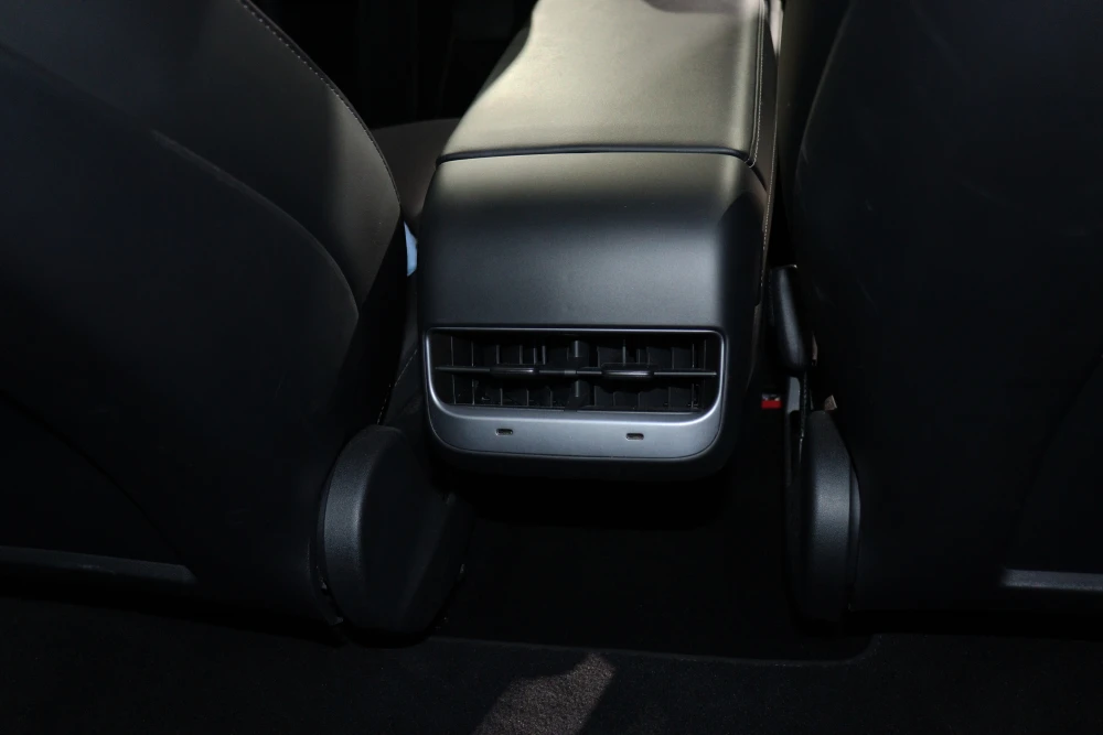 Tesla Model 3 Long Range 12