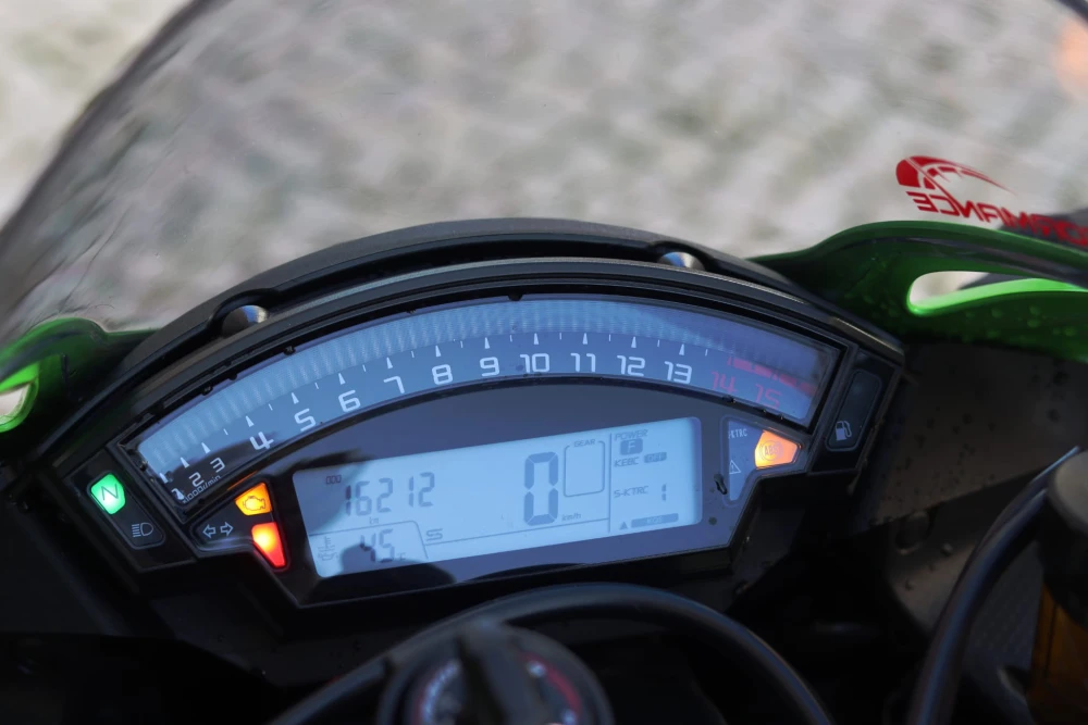 Kawasaki ZXR Zx10r  Abs 8