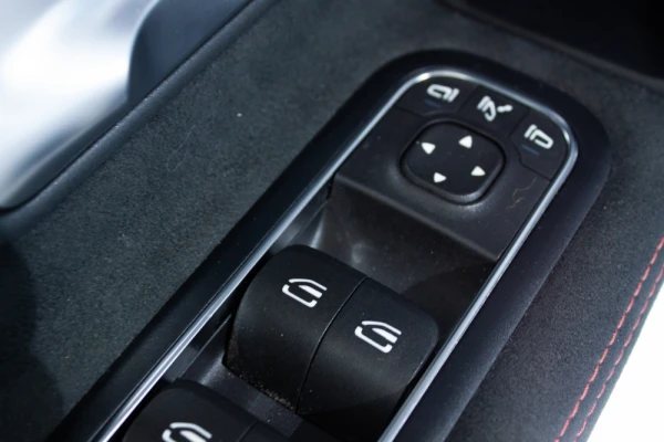 Mercedes-Benz A 180 Limousine Amg 9