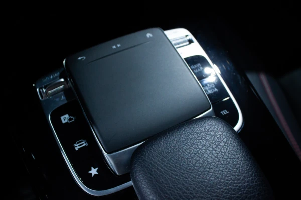 Mercedes-Benz A 180 Limousine Amg 4