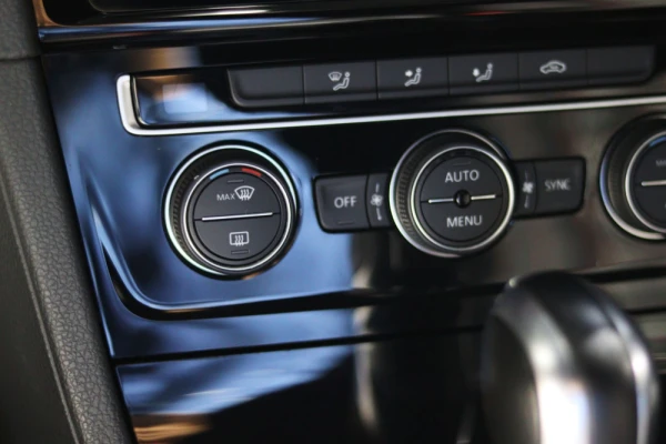 Volkswagen Golf Performance 23