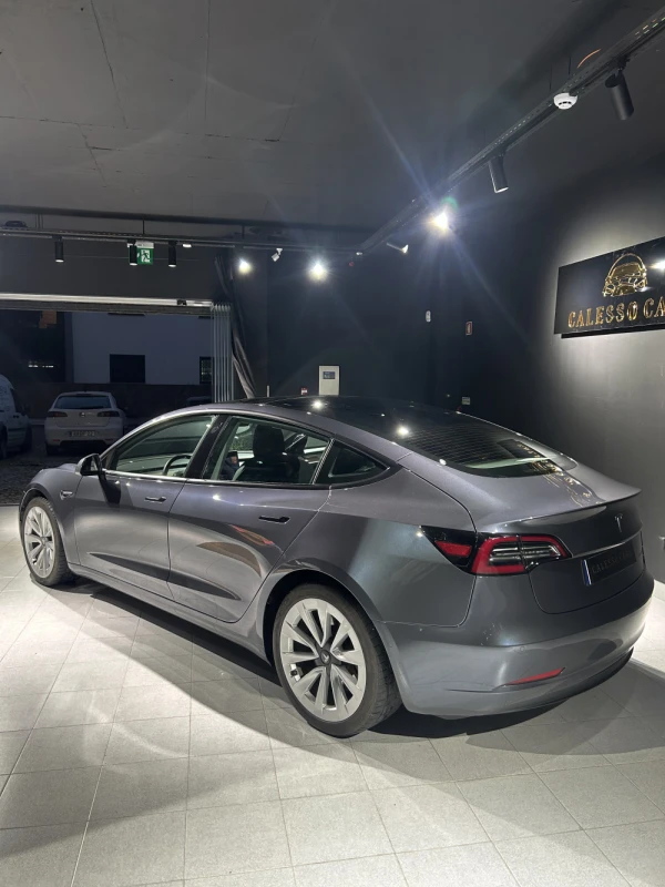 Tesla Model 3 Long Range 2