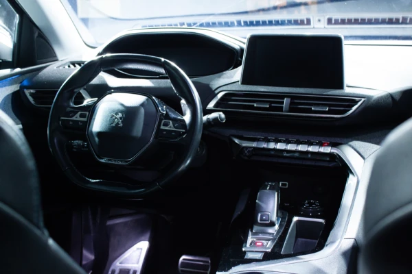 Peugeot 5008 Crossway 2