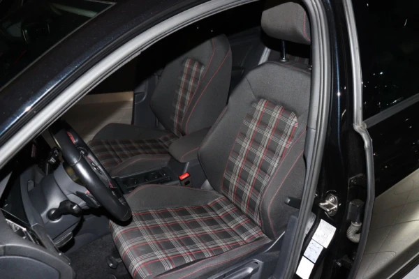 Volkswagen Golf Performance 14