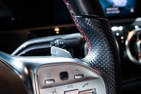 Mercedes-Benz CLA 180 Amg 6