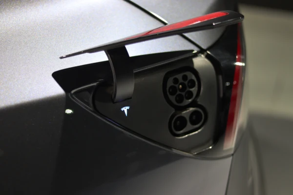 Tesla Model 3 Long Range 13