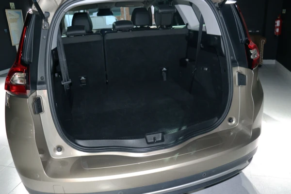 Renault Grand Scénic 13