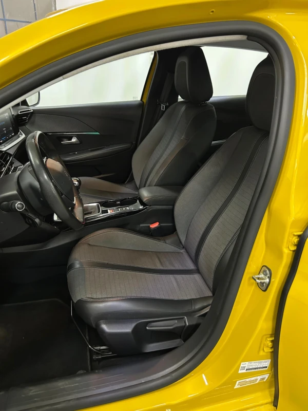 Peugeot 208 Puretech 5