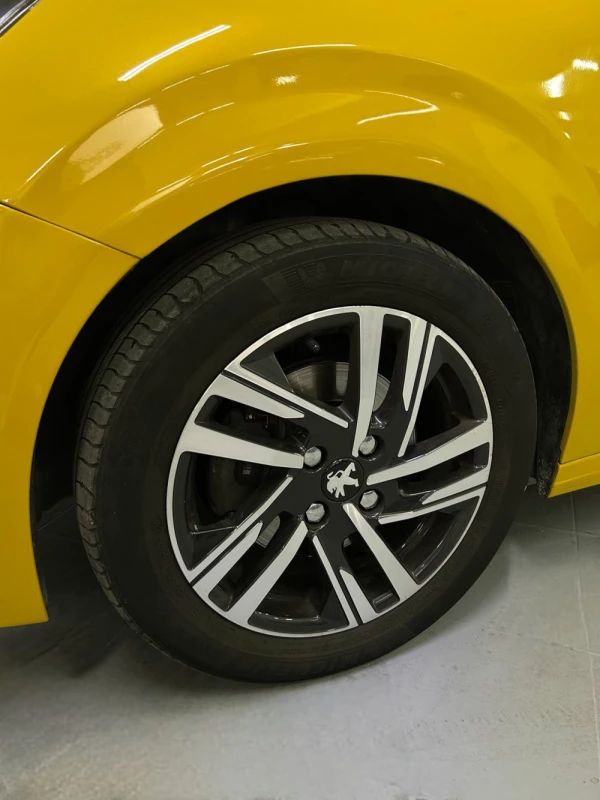 Peugeot 208 Puretech 3