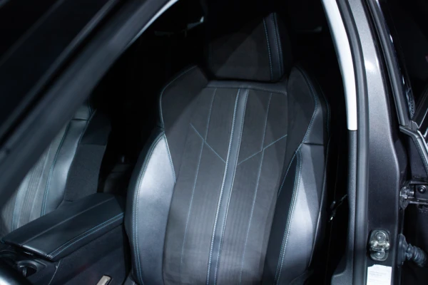 Peugeot 5008 Crossway 12