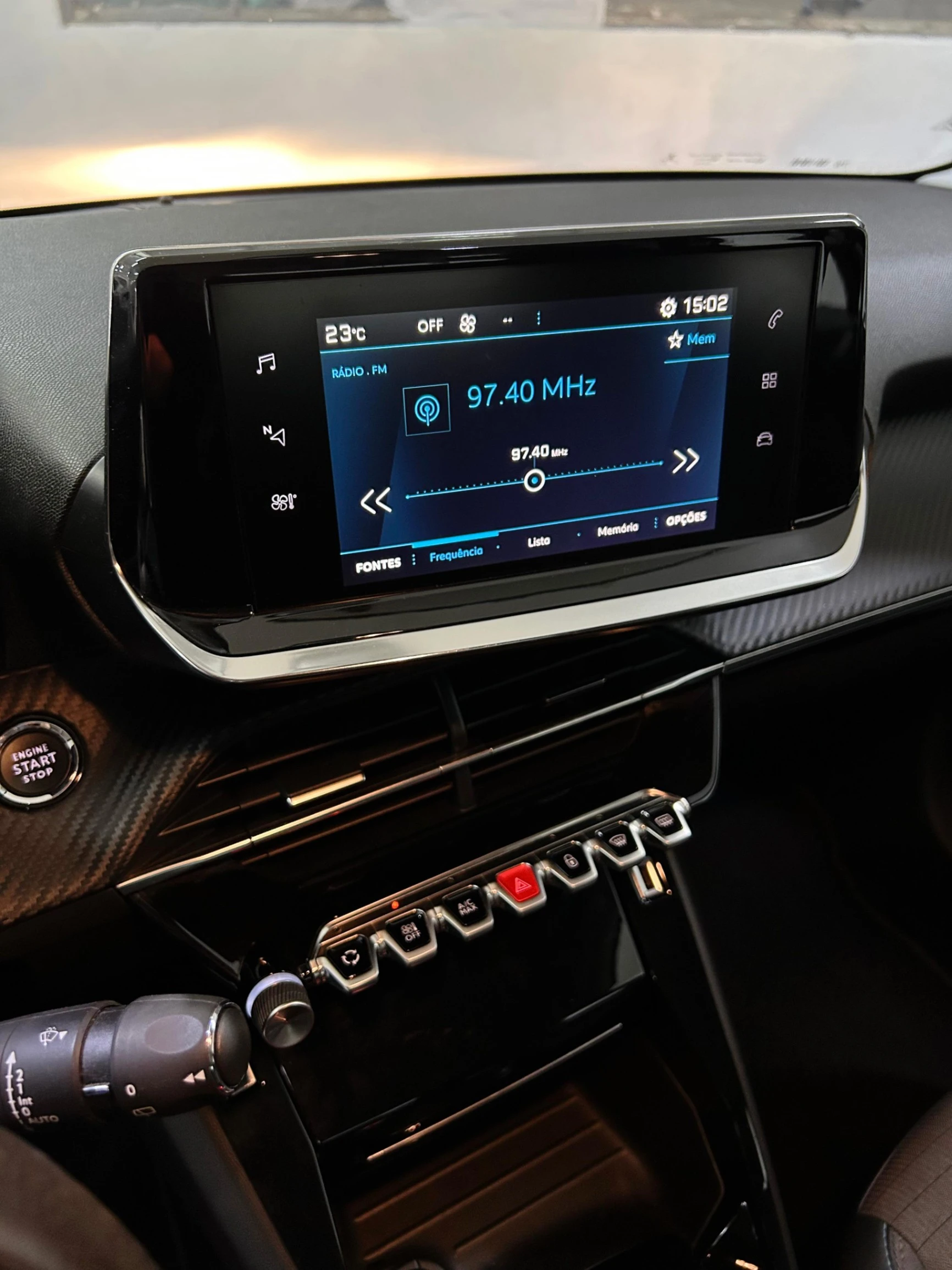 Peugeot 208 Puretech 7