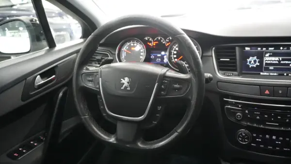 Peugeot 508 2.0 HDi Hybrid4 2-Tronic 18