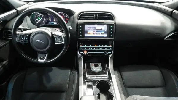 Jaguar XE 2.0 D R-Sport Aut. 21