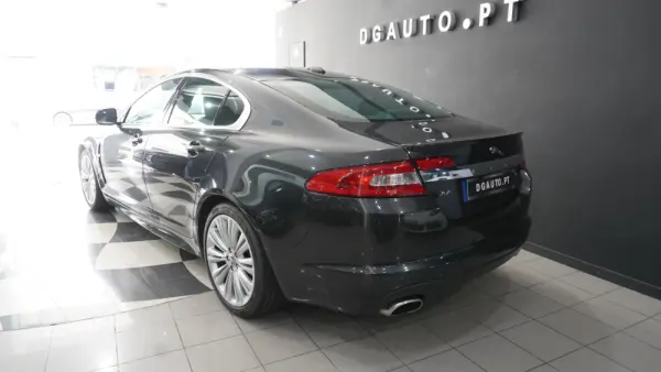 Jaguar XF 3.0 D V6 S Portfolio 7