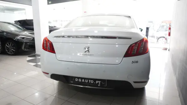 Peugeot 508 2.0 HDi Hybrid4 2-Tronic 10