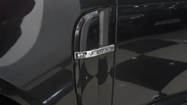 Jaguar XF 3.0 D V6 S Portfolio 5