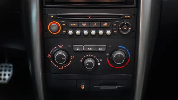 Peugeot 207 CC 1.6 VTi Active 20